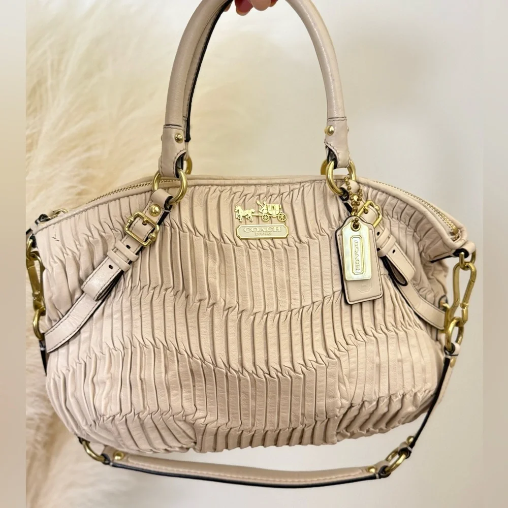 🌾  Coach Madison‎ Sophia Gathered Leather Satchel